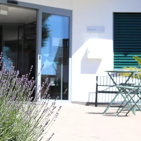 Hotel Restaurant & Einhorn 4*