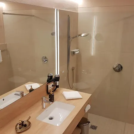 Restaurant & Einhorn Hotel Oppenweiler