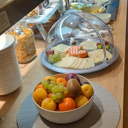 Restaurant & Einhorn Hotel 4*