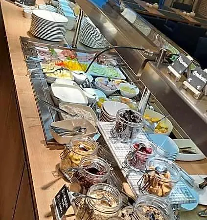 Restaurant & Einhorn 4*