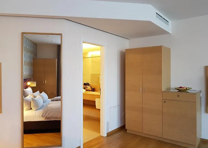 Restaurant & Einhorn Hotel